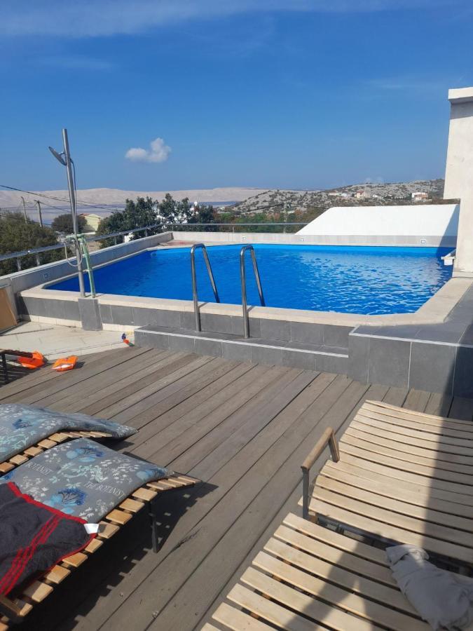 Apartmani Cesarica Карлобаг Екстериор снимка