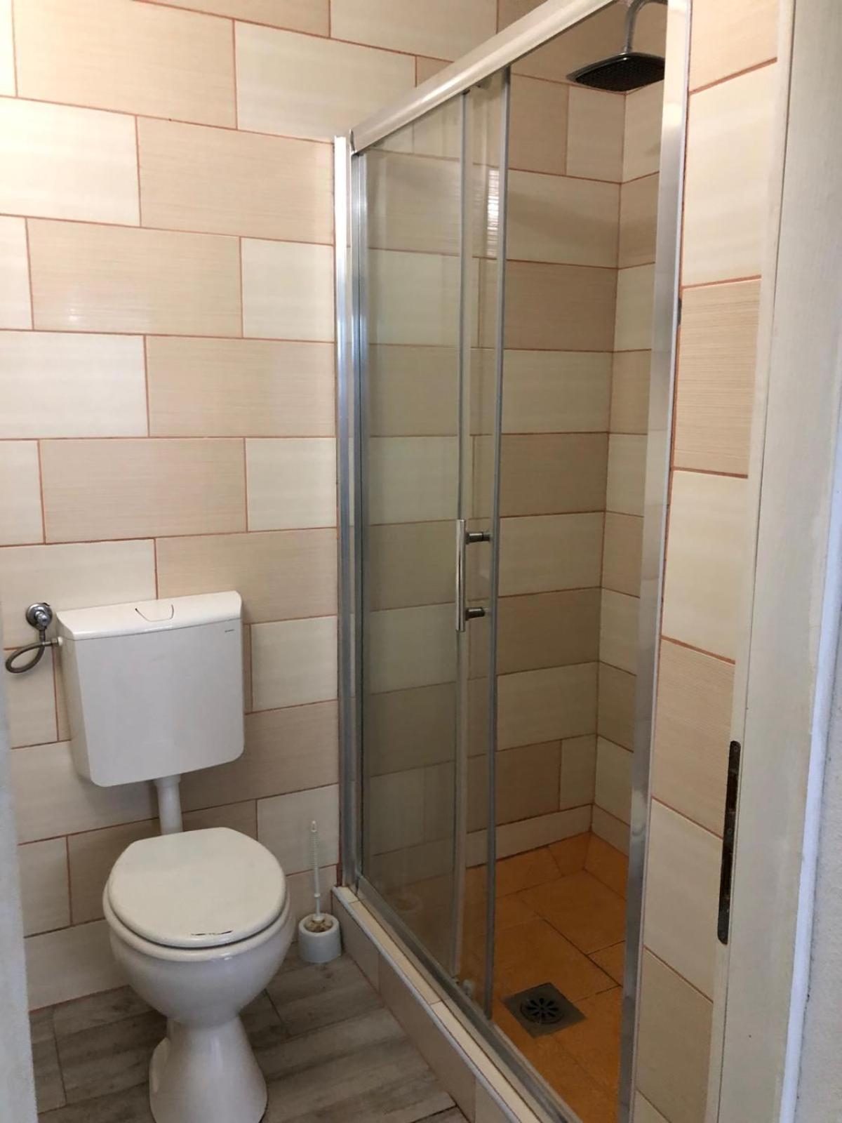 Apartmani Cesarica Карлобаг Стая снимка